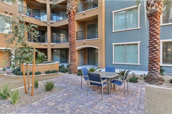 9450 W Hacienda Ave 1-2 Beds Apartment for Rent - Photo Gallery 9