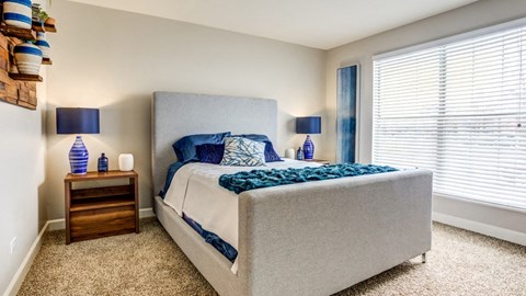 Apartments for Rent in Glendale Heights, IL 60139 – The Monroe – bedroom with plush carpeting