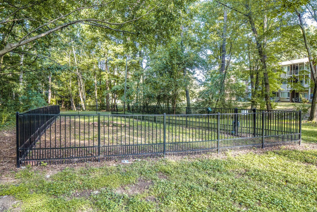 Grand Arbor Reserve apartments in Raleigh North Carolina photo of dog park