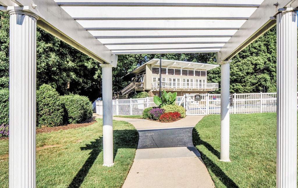 Grand Arbor Reserve apartments in Raleigh North Carolina photo of pergola