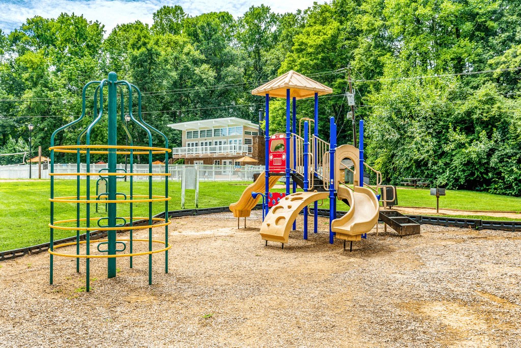 Grand Arbor Reserve apartments in Raleigh North Carolina photo of playground