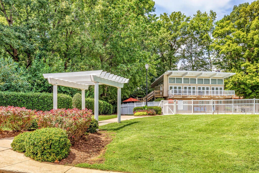 Grand Arbor Reserve apartments in Raleigh North Carolina photo of pergola