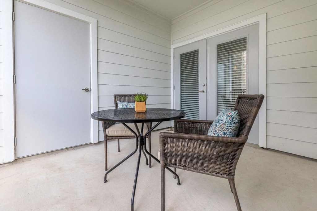 Luxia Rockwall Downes