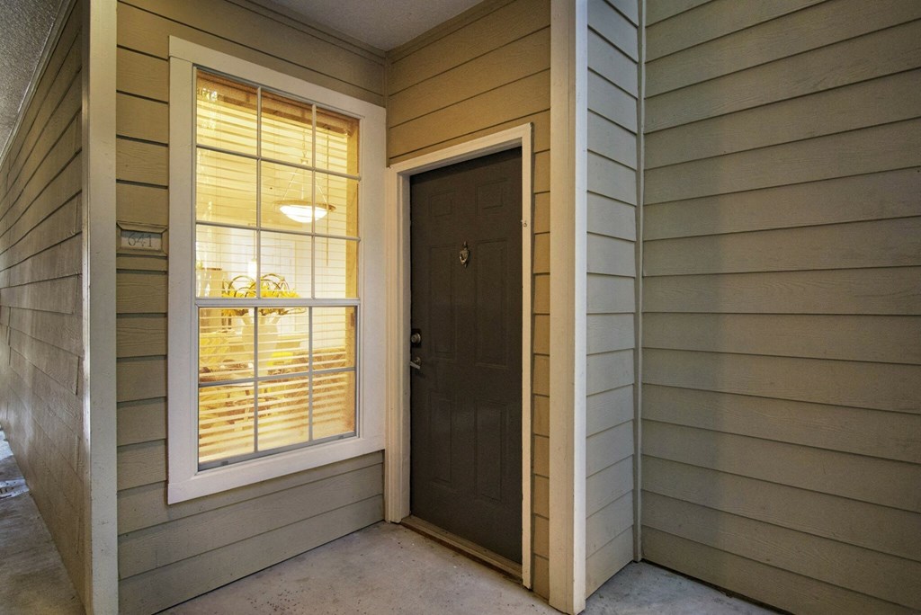 Affordable Houston Texas Apartments – Gramercy Park – Photo of patio