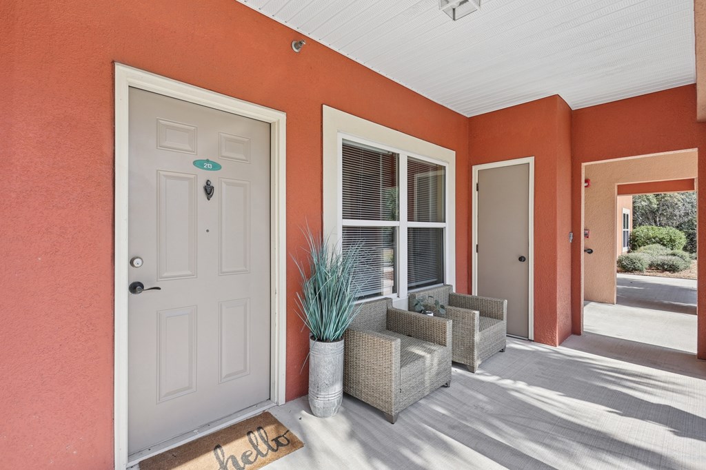 seating area at Tattersall Village Apartments near Richmond Hill, Georgia