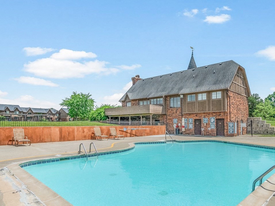 clubhouse pool at stonehenge gates