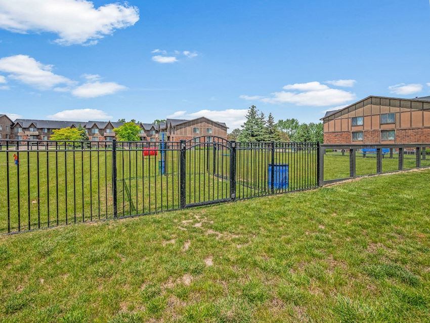 Stonehenge Gates Apartments, 1171 Ramsgate Road, Flint, MI RentCafe