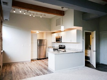 open floor apartments in Riverwalk apts - Photo Gallery 3
