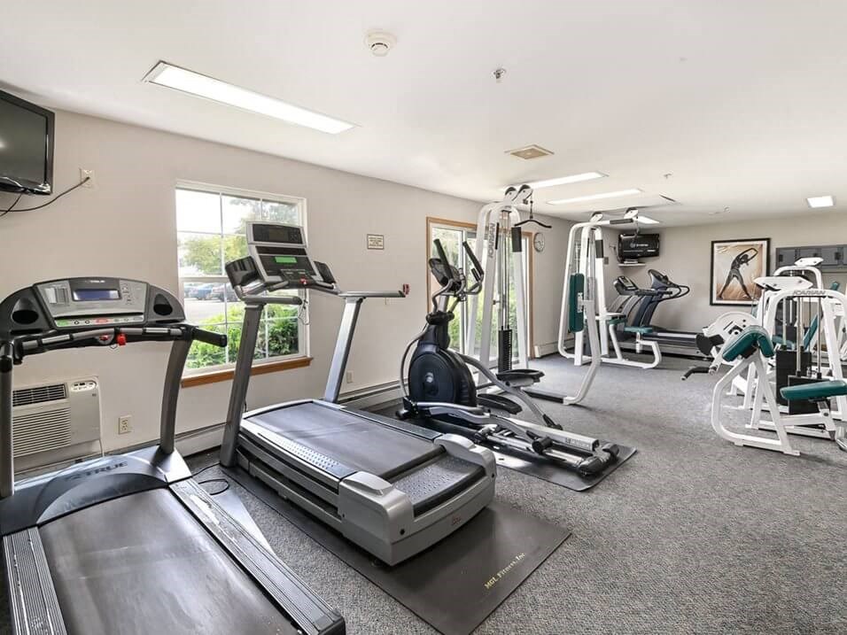 New Fountains Apartments fitness center