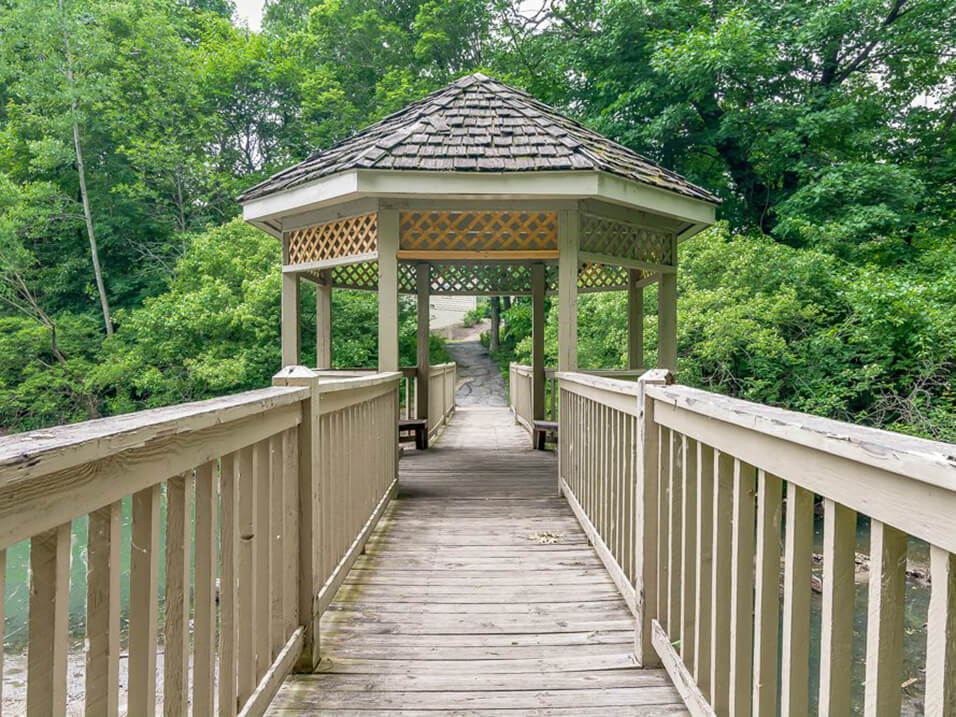 Gazebo at apartments in Kansas City