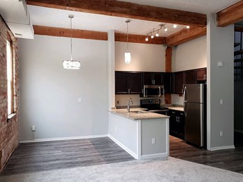 dining area at Riverwalk apts - Photo Gallery 5