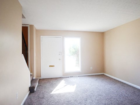 Spacious Living Room in Columbus