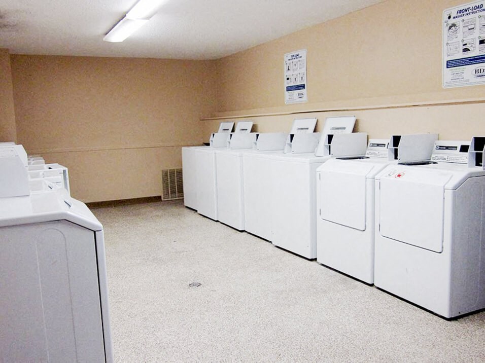 onsite laundry facility in Stone Grove apartments