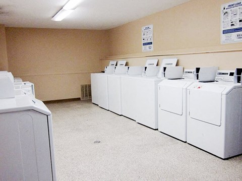 onsite laundry facility in Stone Grove apartments