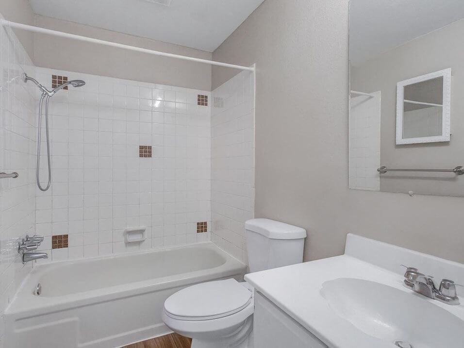 bathroom at Morgans Landing