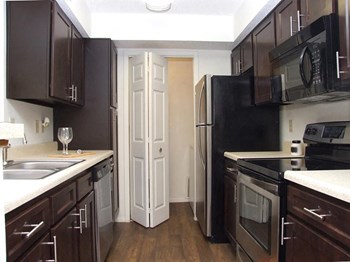 Sherwood apartments kitchen - Photo Gallery 5