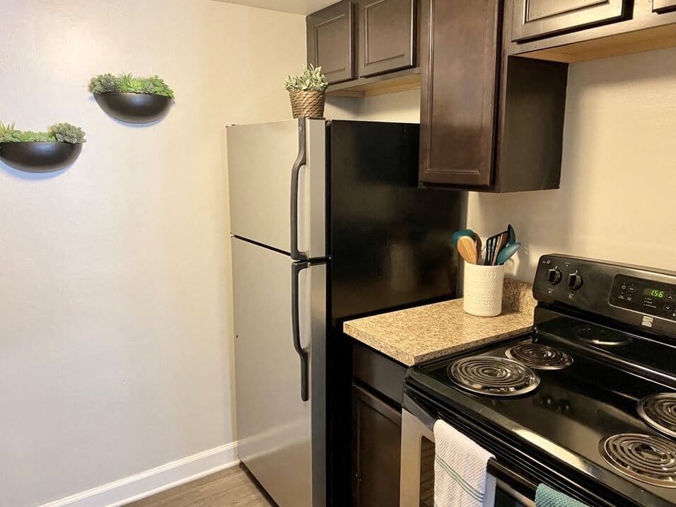 kitchen with appliances in Kalamazoo