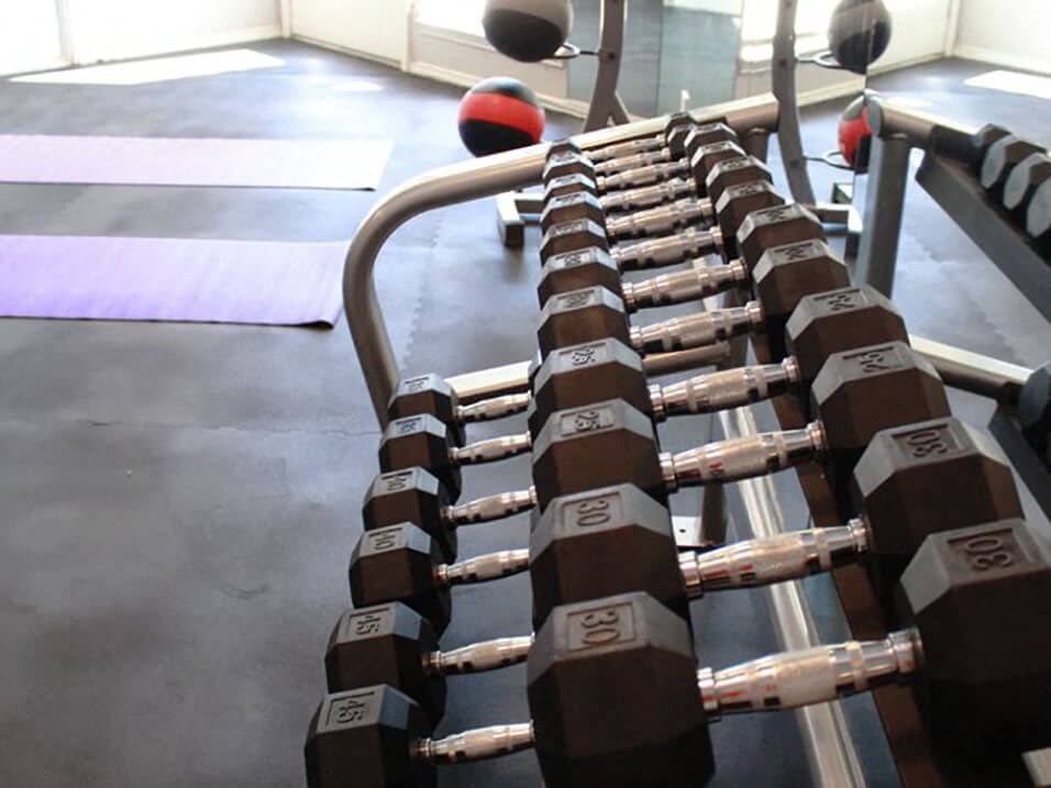 weight room at Country Club Villas