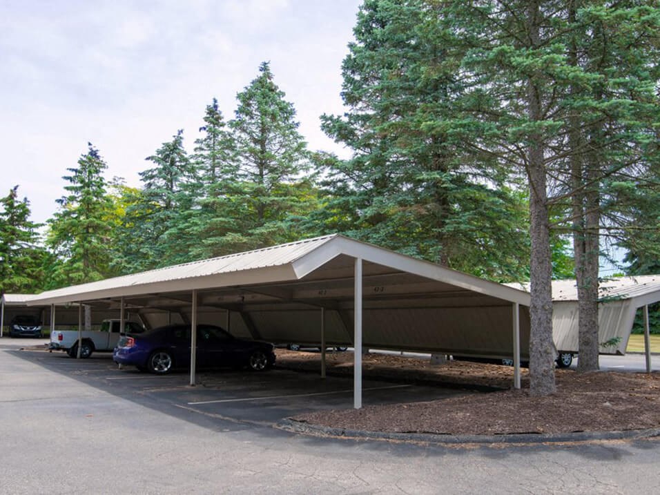 apartment carport in Waterford MI
