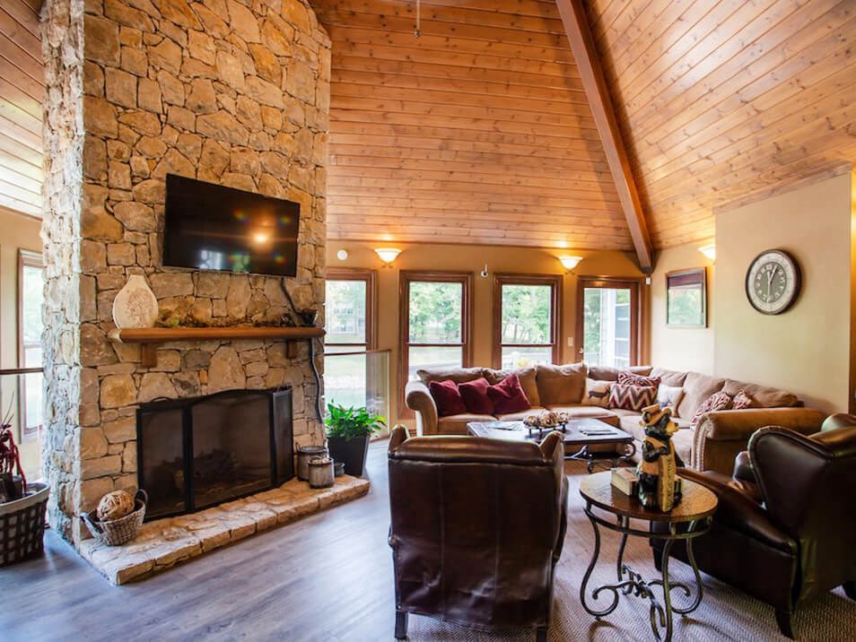 clubhouse at The Retreat at Walnut Creek Apartments