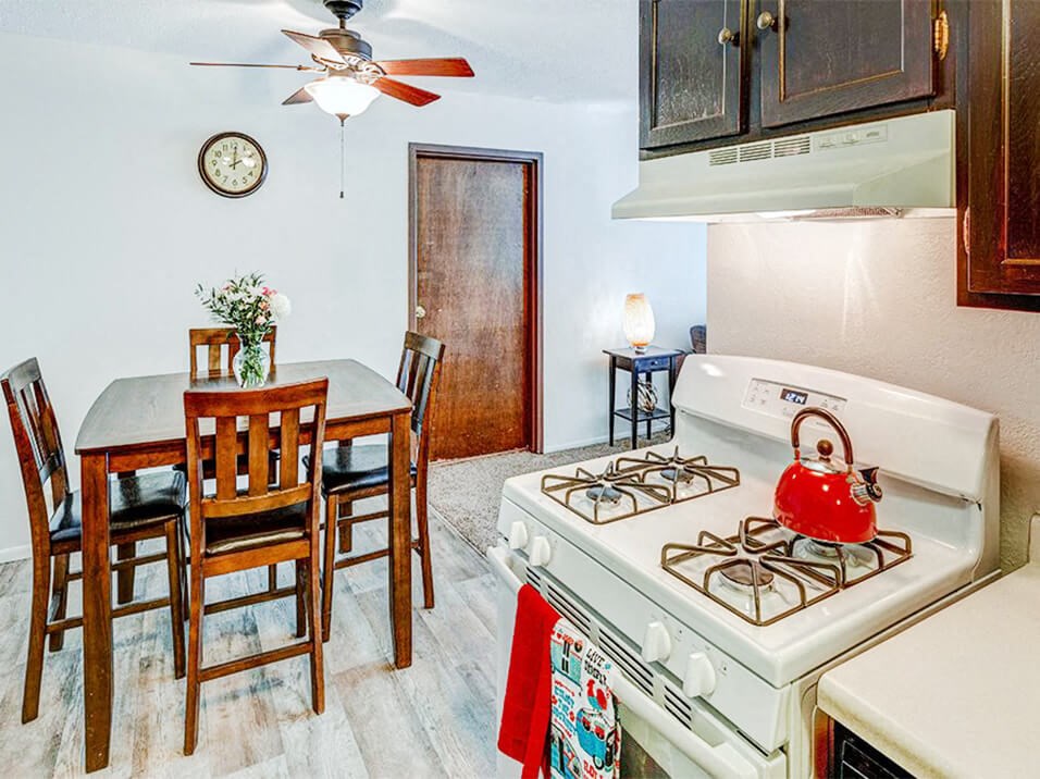 Stone Grove Apartments in Burnsville MN