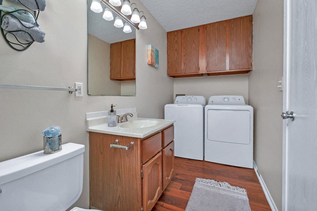 apartment with washer dryer wichita