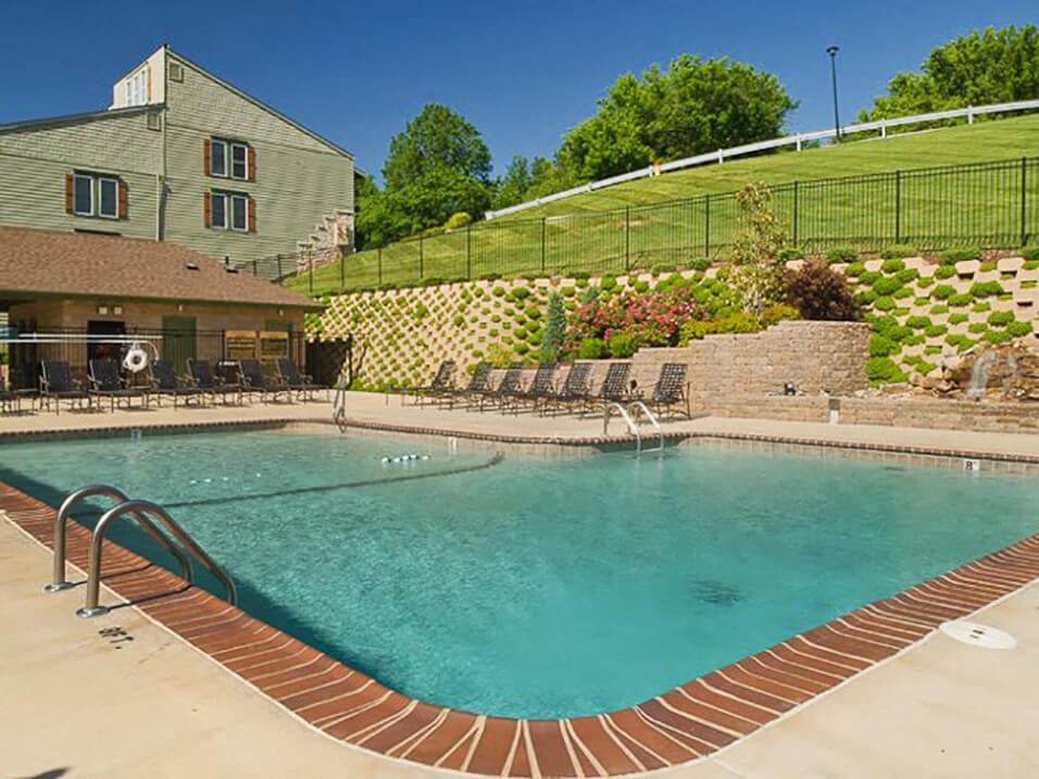 swimming pool at Village Royale Apartments