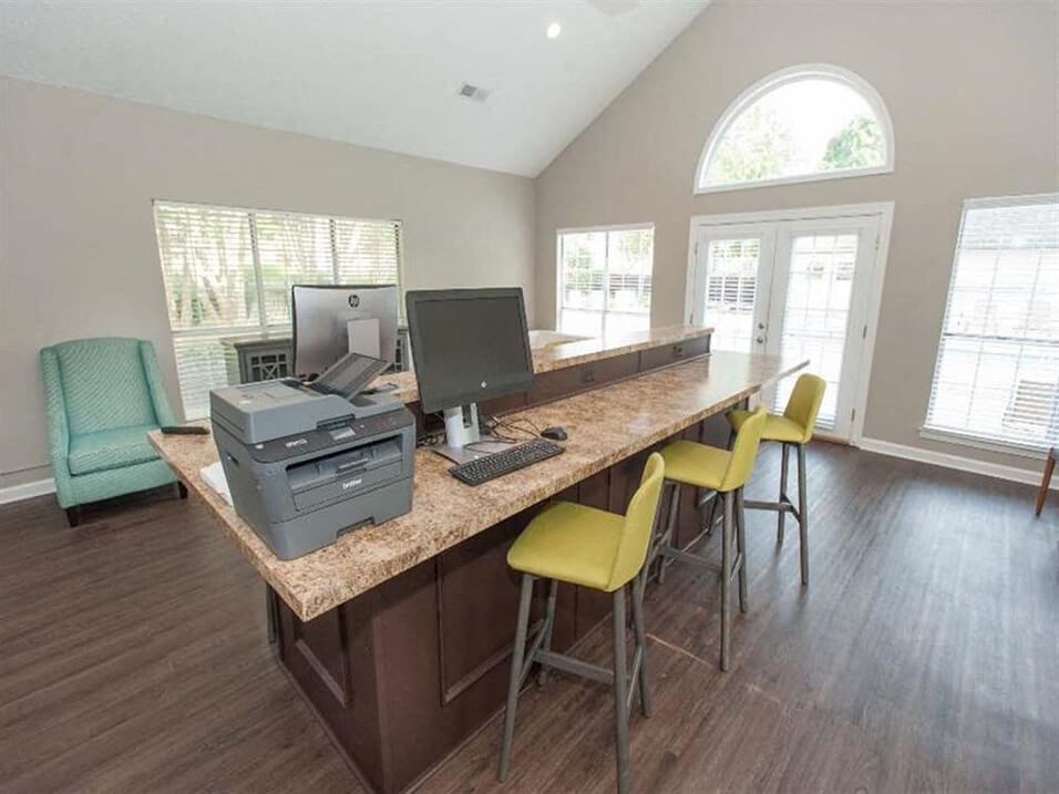 Post House Jackson Business Center