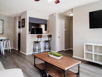 open floor plan apartments in Abilene TX - Photo Gallery 6