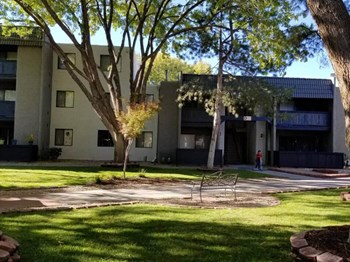 Mission Hills Apartments - Photo Gallery 3