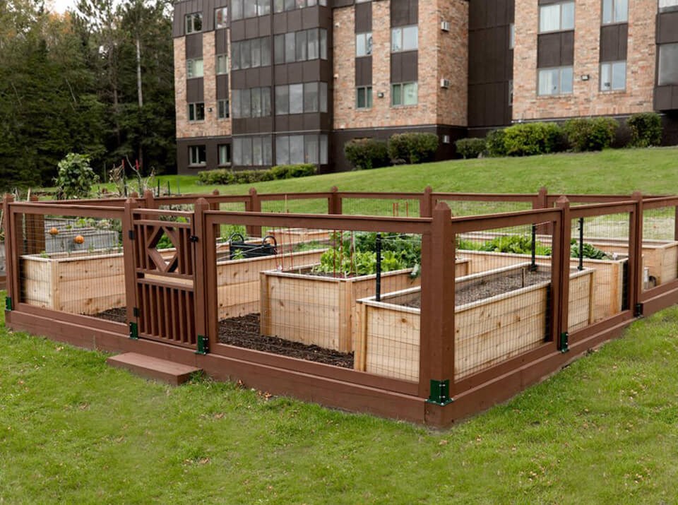 Apartments in Duluth MN with community garden
