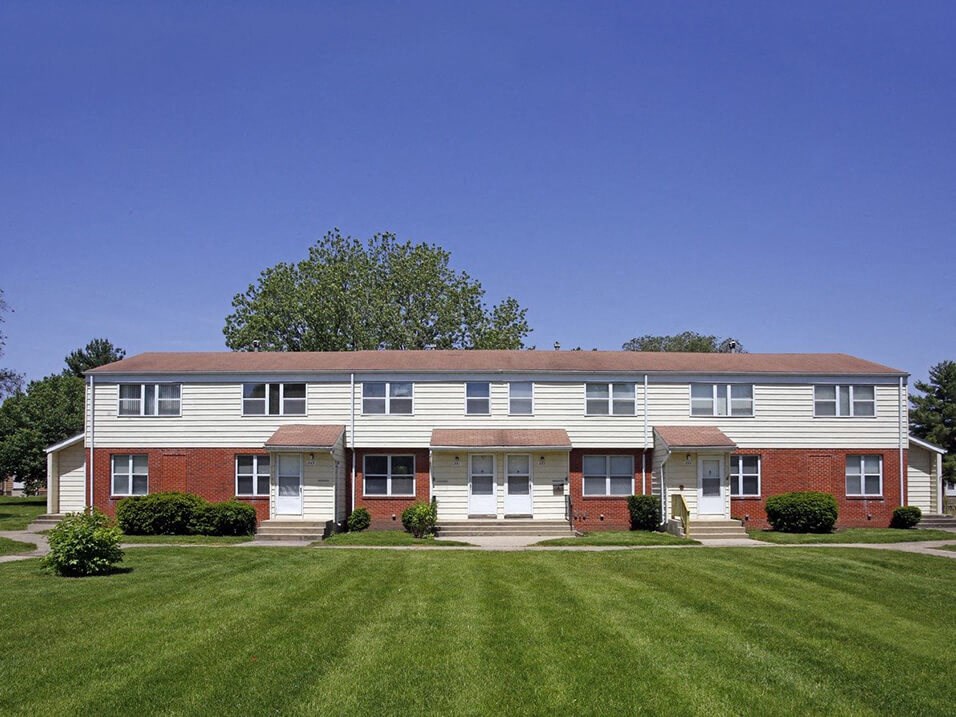 Golfview Village Townhomes landscaping