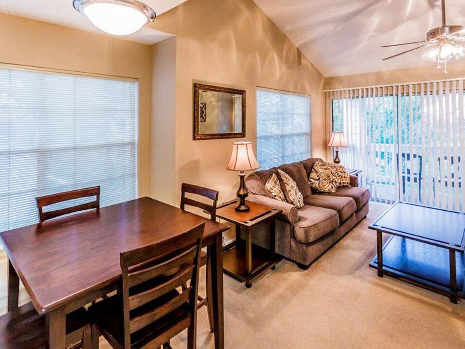 Apartments in Alexandria with Large windows