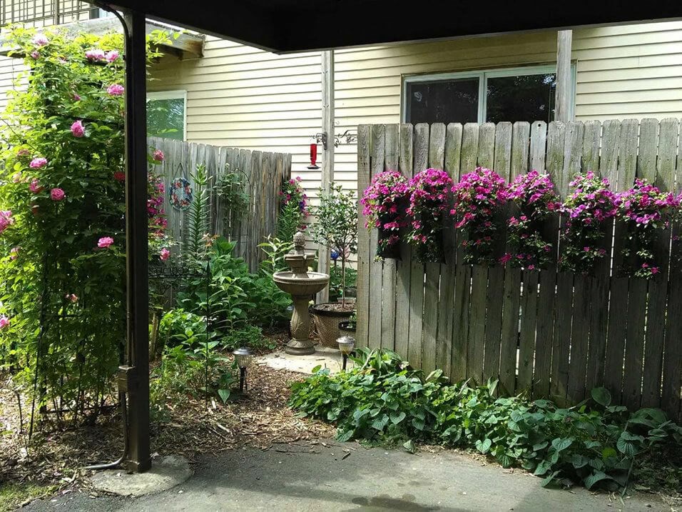 apartments in Grand Ledge MI with patios/balconies