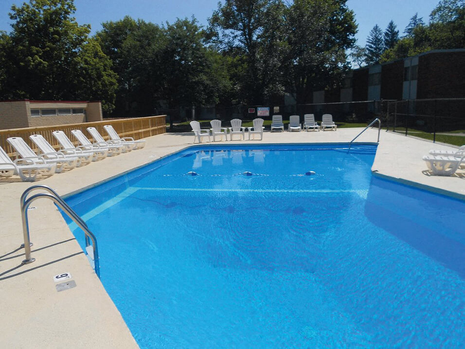 apartment swimming pool