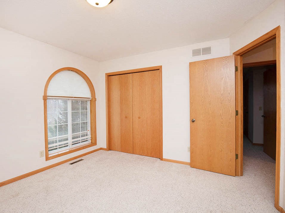 townhomes in rochester mn with bay windows