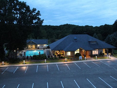 Leasing office at Woodland Ridge apts