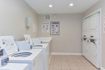 onsite laundry room at Wilmington NC apartments - Photo Gallery 3