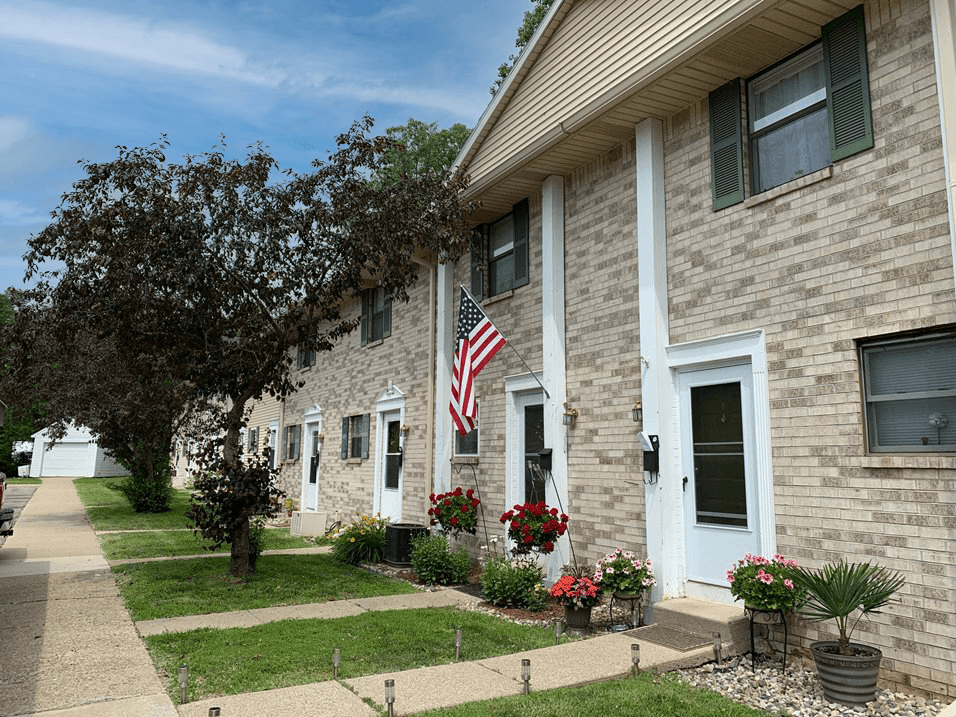 Pinehurst Townhomes in Grand Ledge MI