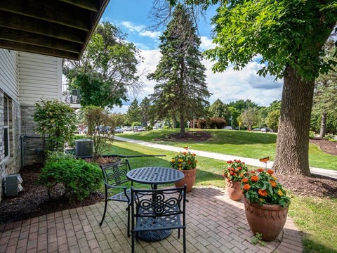 apartments with patios in Fitchburg WI