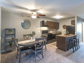 open kitchen in apartment - Photo Gallery 2
