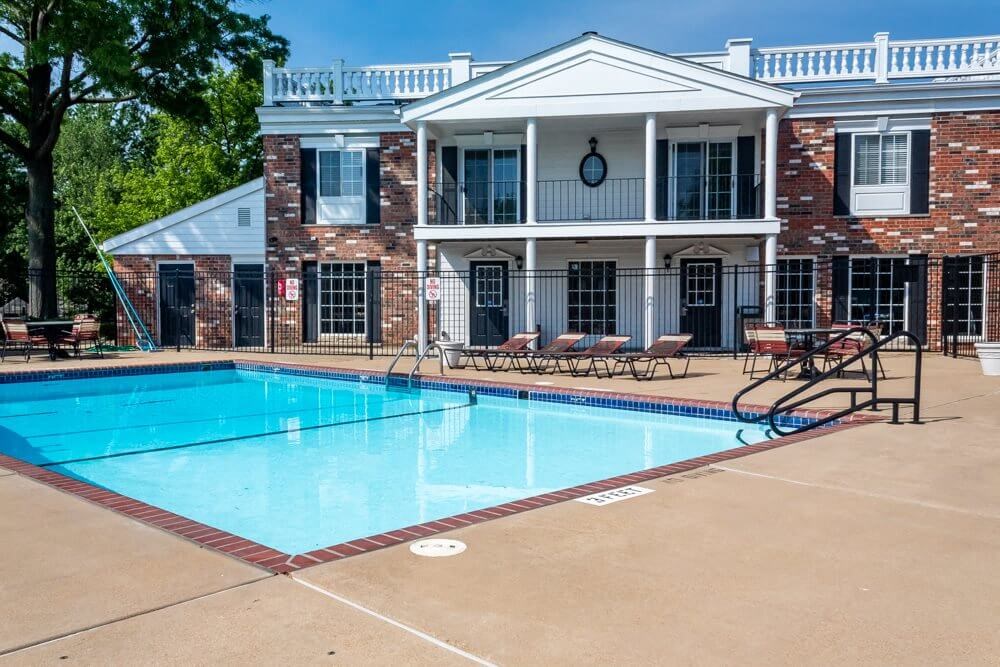 Swimming pool & sundeck at Affton MO apartments