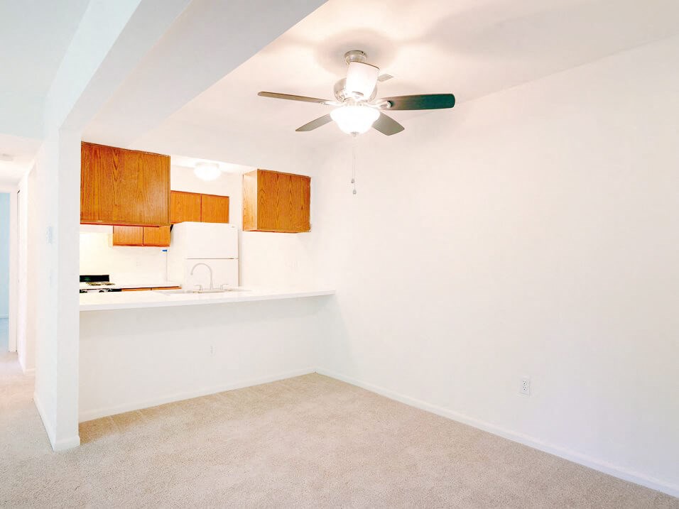 apartment kitchen in Waterford Michigan