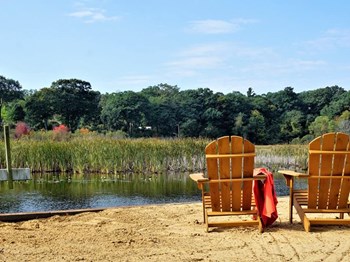 views of Mona Lake at Hidden Cove Apartments - Photo Gallery 3