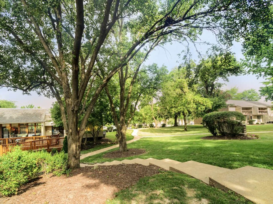 Woodhollow Apartments with amenities