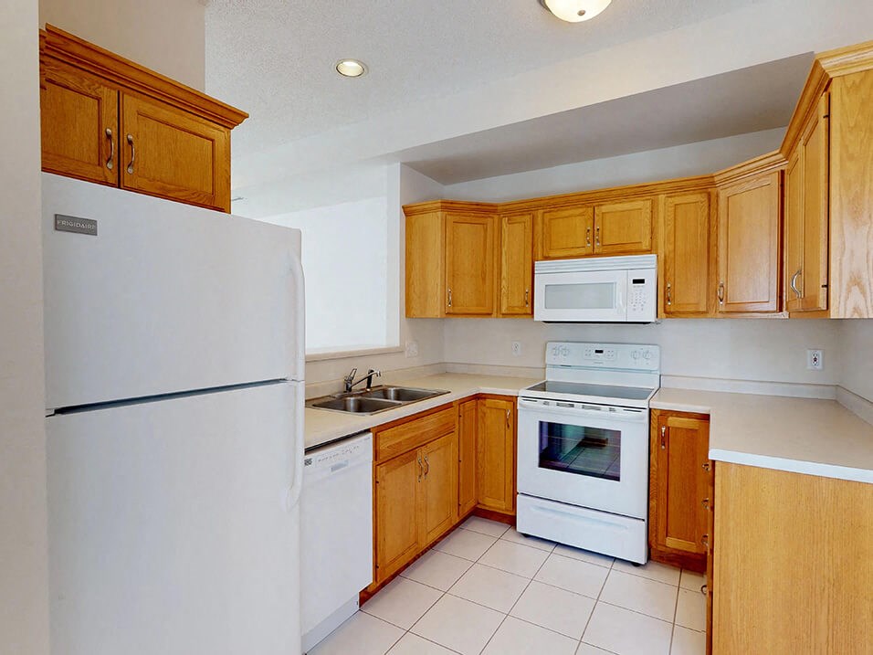 spacious kitchens at rochester mn townhomes