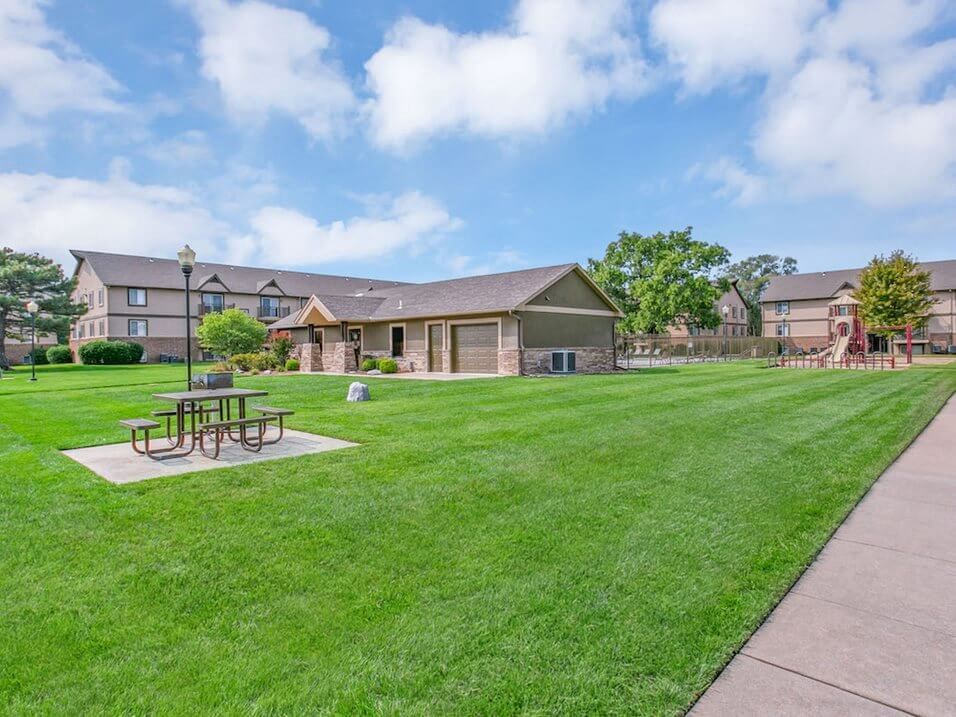 Morgans Landing apartments landscpaing