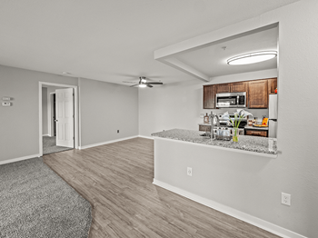apartment kitchen and dining area in Holly Michigan - Photo Gallery 3