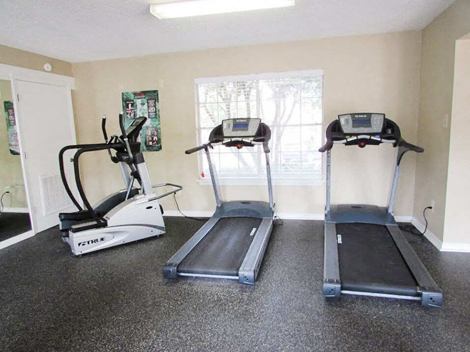 fitness center with cardio Machines