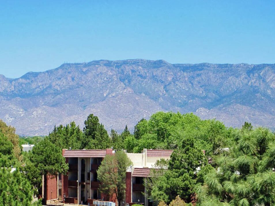 Mission Hills Apartments with Mountain Views
